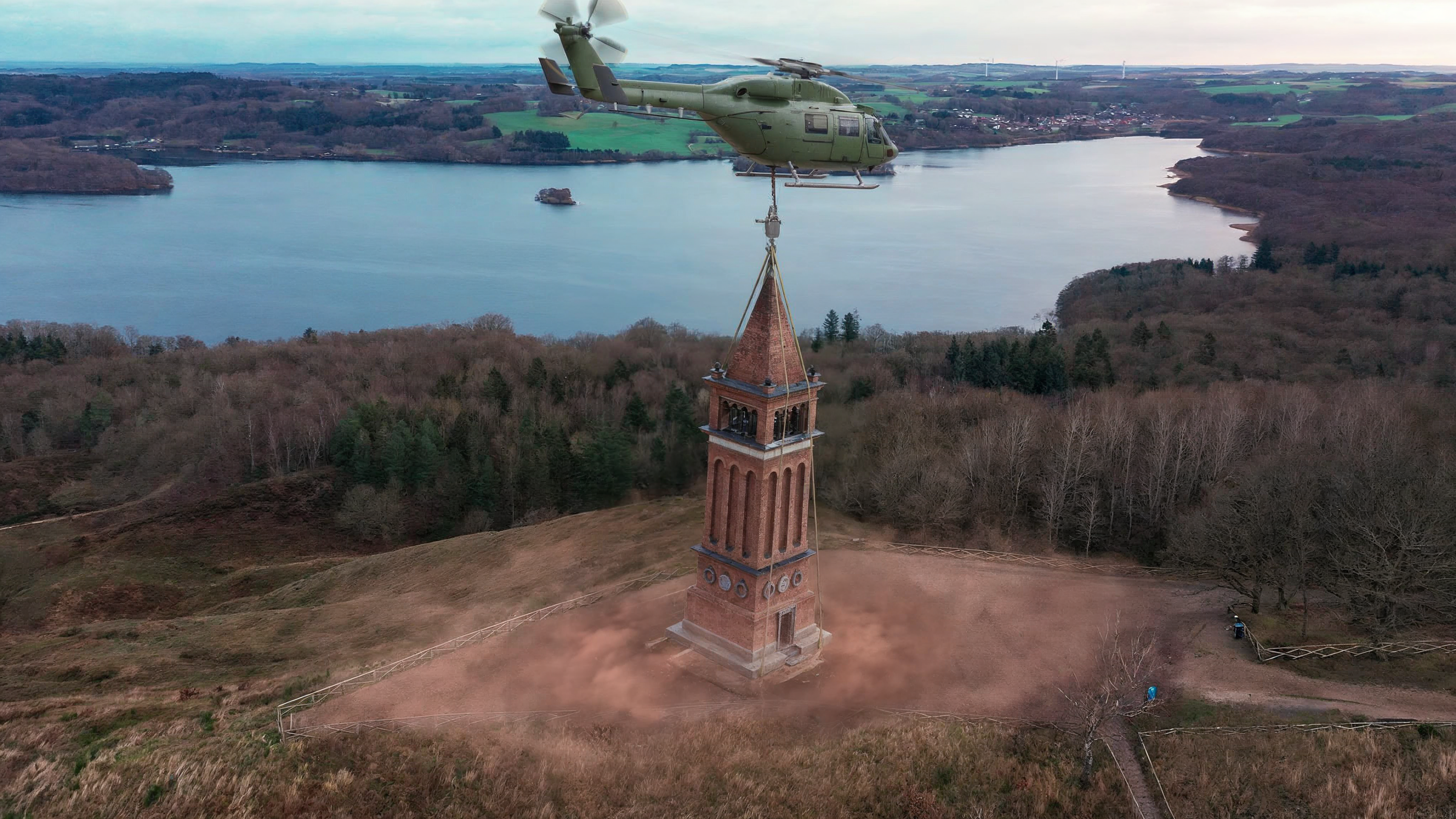 HImmebjergtårnet væk